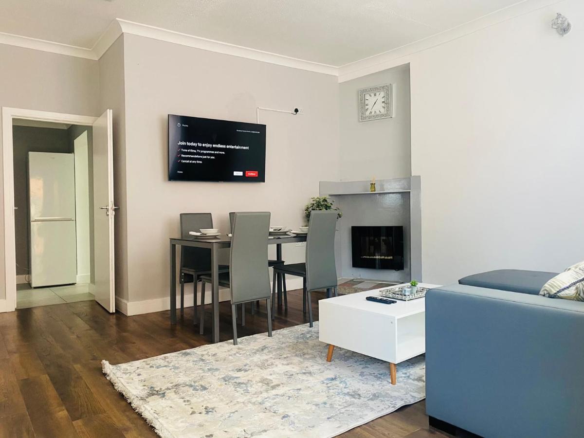 Ferienwohnung 2 Bed Town Centre Nr Theatre Free Park Wi-Fi & Garden Aylesbury  Exterior foto