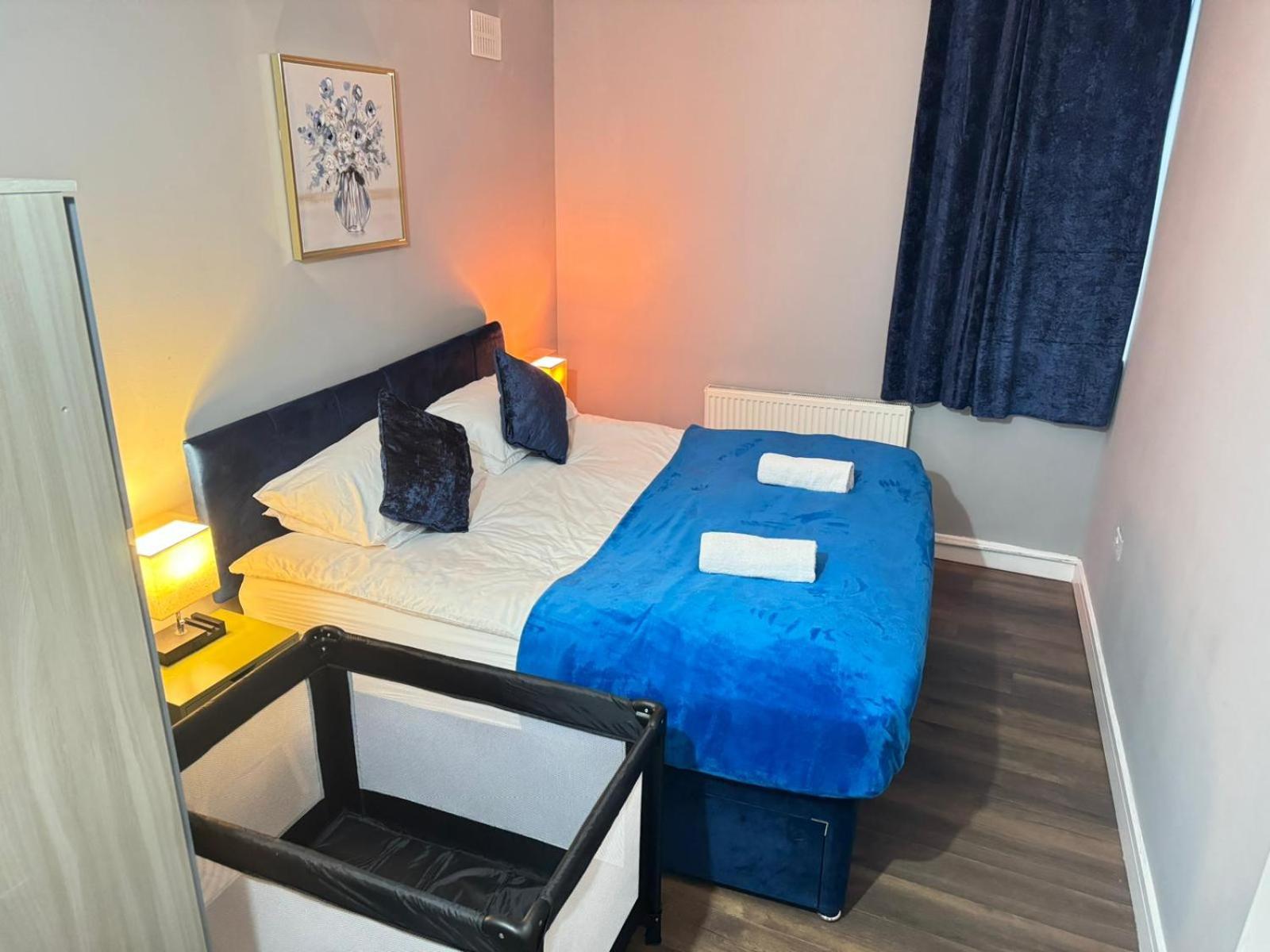 Ferienwohnung 2 Bed Town Centre Nr Theatre Free Park Wi-Fi & Garden Aylesbury  Exterior foto